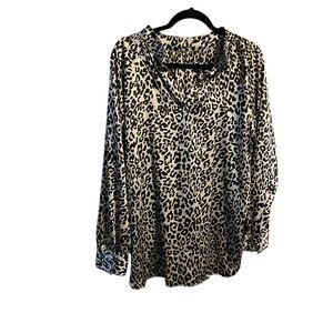 NWT Loft Women’s Leopard Print Long Sleeve Top Blouse Size Large